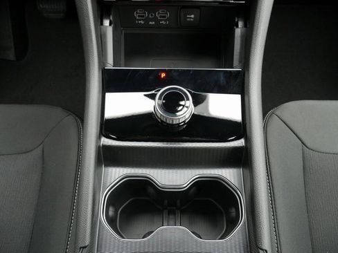 New 2025 Jeep Grand Cherokee Laredo X w/ Luxury Tech Group I image 24