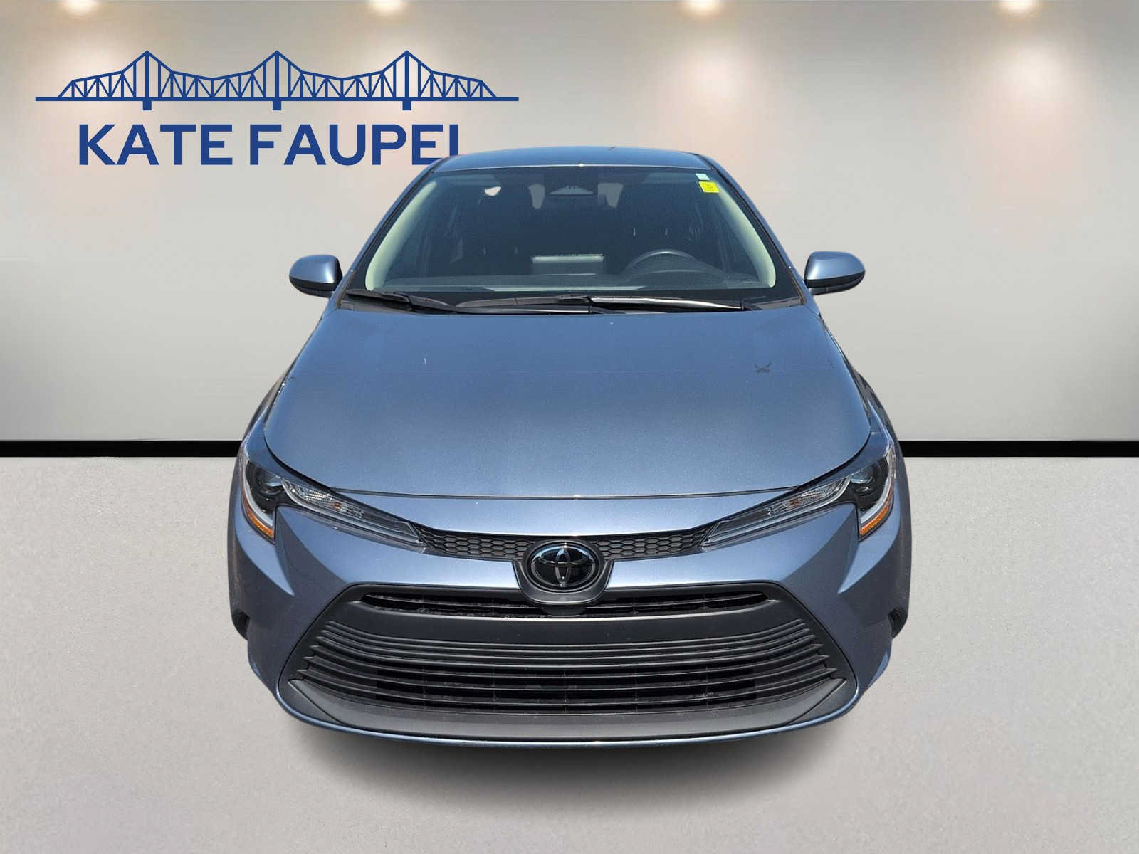 Used 2024 Toyota Corolla LE FWD image 2