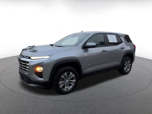 Used 2025 Chevrolet Equinox LT image 8