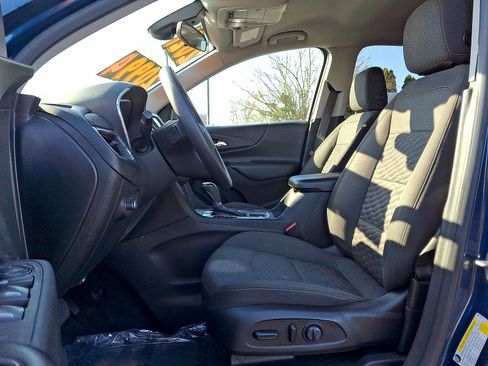 Used 2021 Chevrolet Equinox LT AWD/4WD image 11