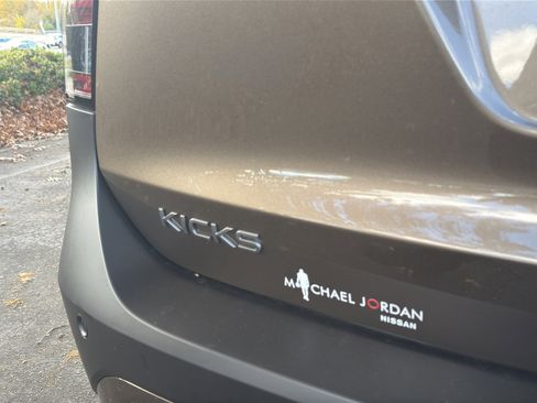 New 2026 Nissan Kicks SV image 14