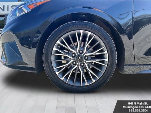 Used 2024 Kia Forte GT-Line FWD image 31