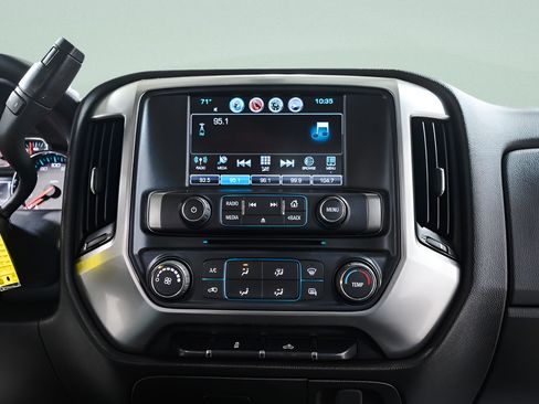 Used 2017 Chevrolet Silverado 2500 LT AWD/4WD image 15