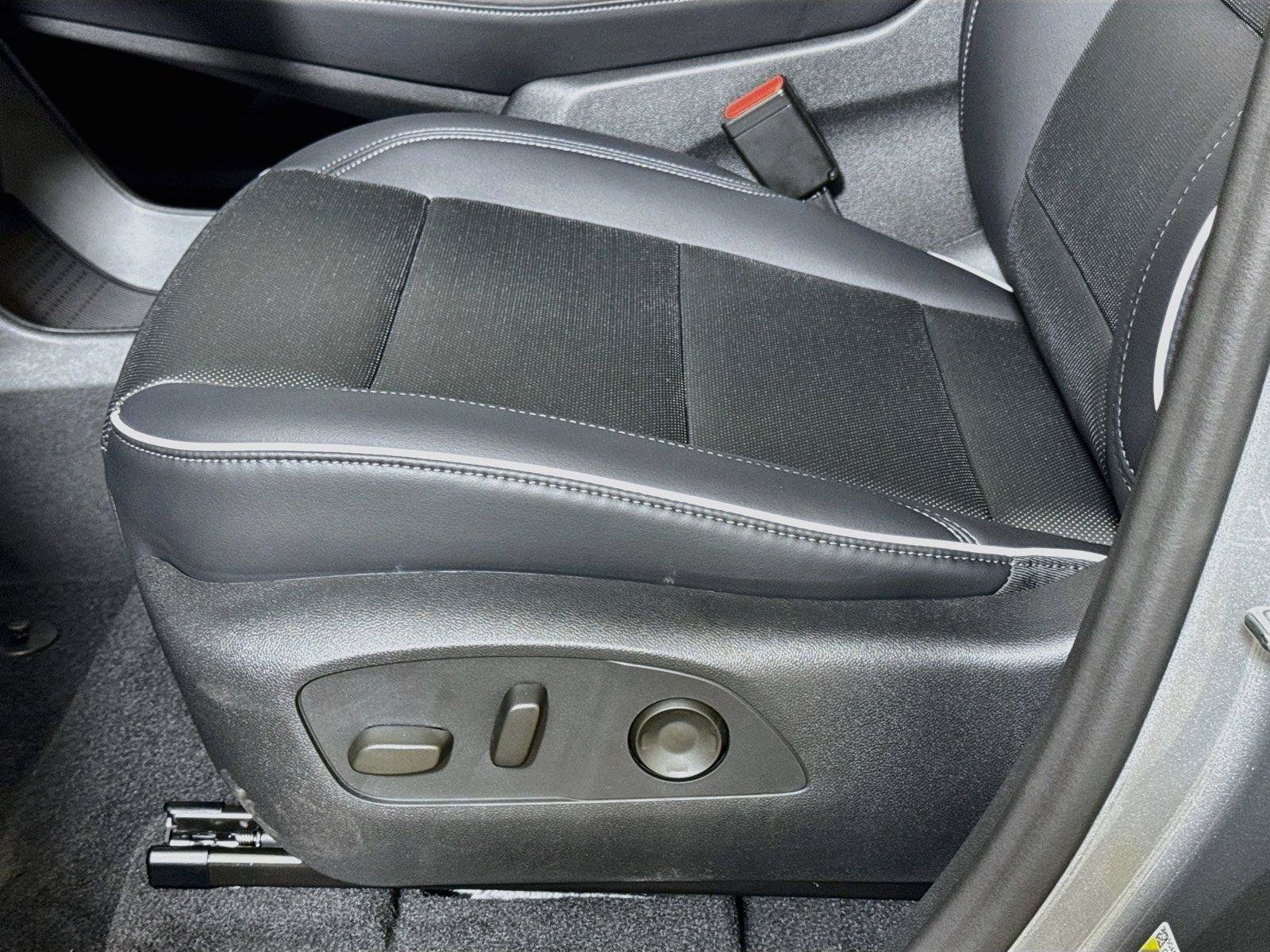 New 2027 Buick Enclave Sport Touring w/ Power Package FWD image 17