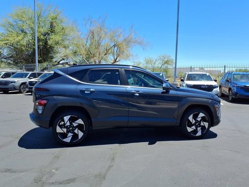 Used 2024 Hyundai Kona Limited AWD/4WD image 10