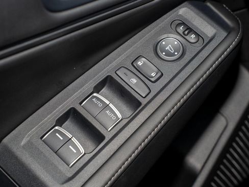 Used 2025 Honda Accord Sport image 27