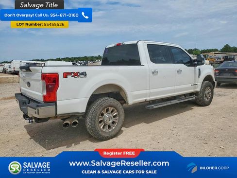 Used 2017 Ford F250 XLT w/ XLT Premium Package AWD/4WD image 4