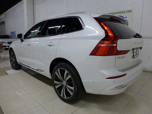 Used 2023 Volvo XC60 B5 Plus w/ Climate Package AWD/4WD image 5