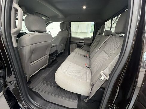 Used 2018 Ford F150 XLT w/ Equipment Group 302A Luxury AWD/4WD image 12