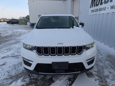 Used 2022 Jeep Grand Cherokee Limited 4xe image 23