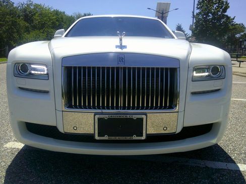 Used 2013 Rolls-Royce Ghost RWD image 23