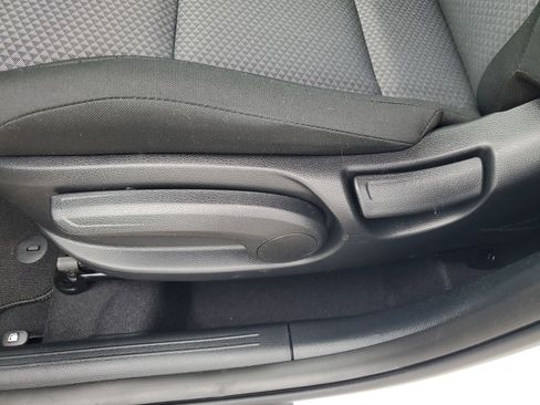 Used 2025 Kia Soul LX image 12