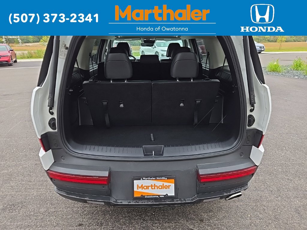 Used 2026 Hyundai Santa Fe SEL FWD image 15