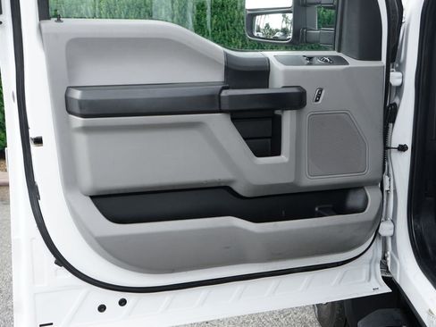 Used 2019 Ford F450 XL w/ XL Value Package RWD image 17