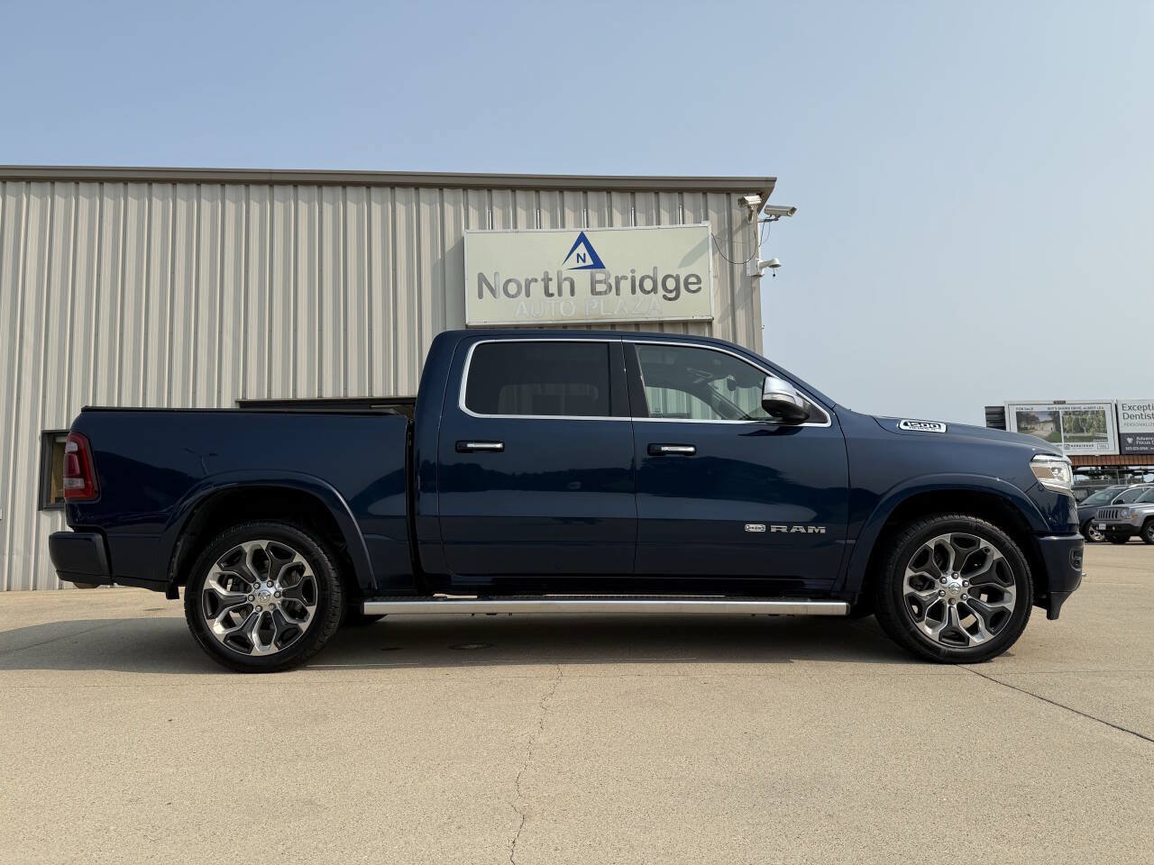 Used 2022 RAM 1500 Limited w/ Body-Colour Bumper Group AWD/4WD image 28