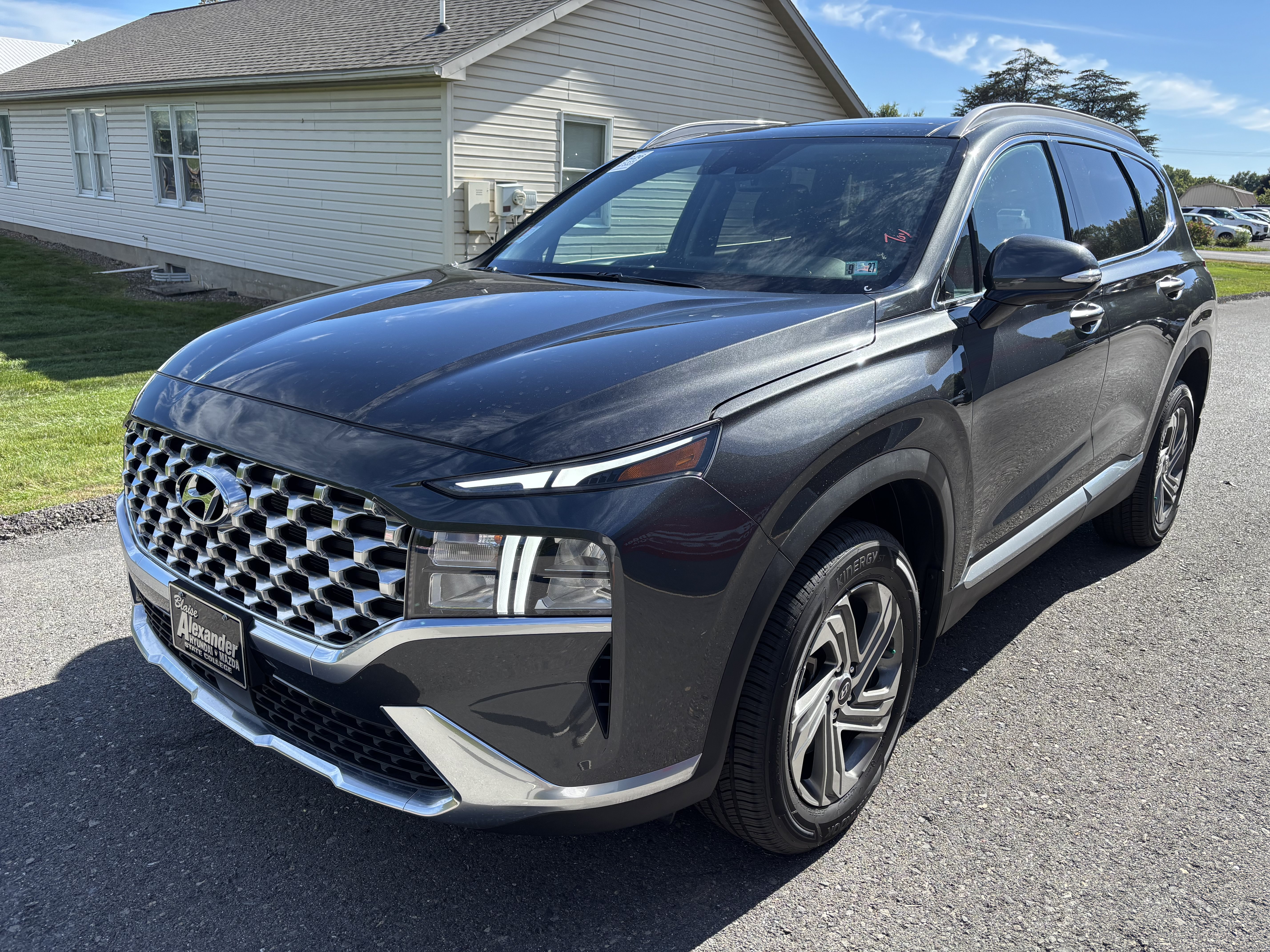 Used 2023 Hyundai Santa Fe SEL w/ Premium Package AWD/4WD image 8