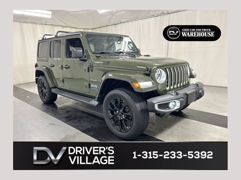 Used 2021 Jeep Wrangler Unlimited Sahara w/ Dual Top Group AWD/4WD image 1