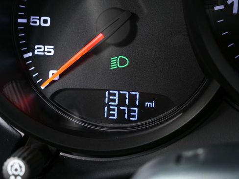 Used 2025 Porsche 718 Cayman GTS image 12