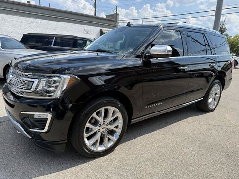 Used 2018 Ford Expedition Platinum AWD/4WD image 2