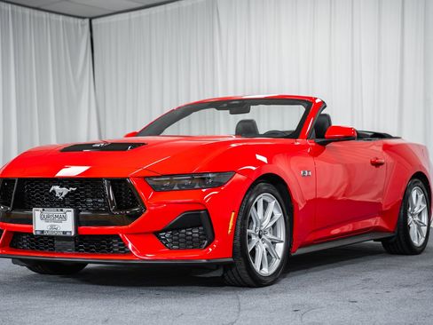 Certified 2025 Ford Mustang GT Premium RWD image 7