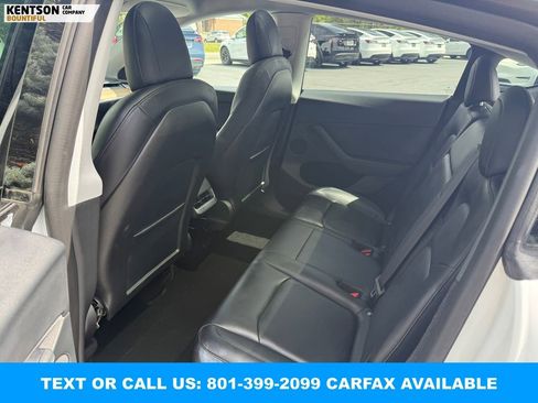 Used 2022 Tesla Model Y Performance AWD/4WD image 32