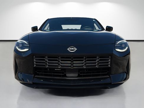 Used 2024 Nissan Z Performance w/ Floor Mat Package RWD image 8