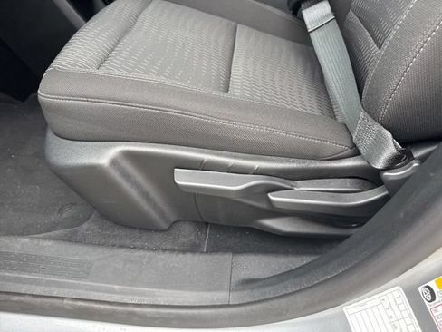Certified 2025 Chevrolet Equinox LT FWD image 13