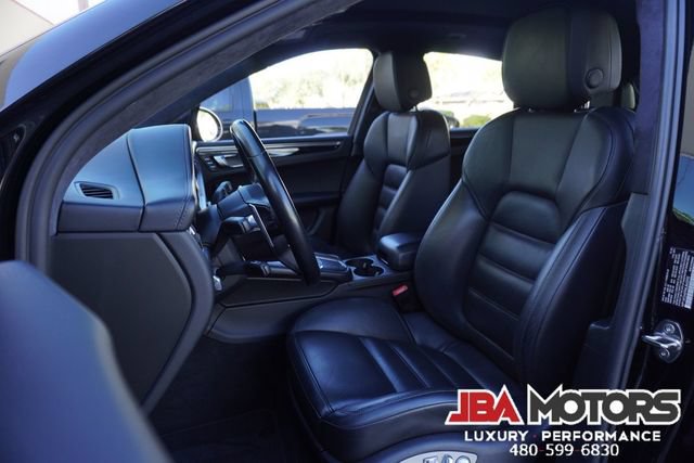 Used 2021 Porsche Macan Turbo w/ Premium Package Plus (PF0) AWD/4WD image 6