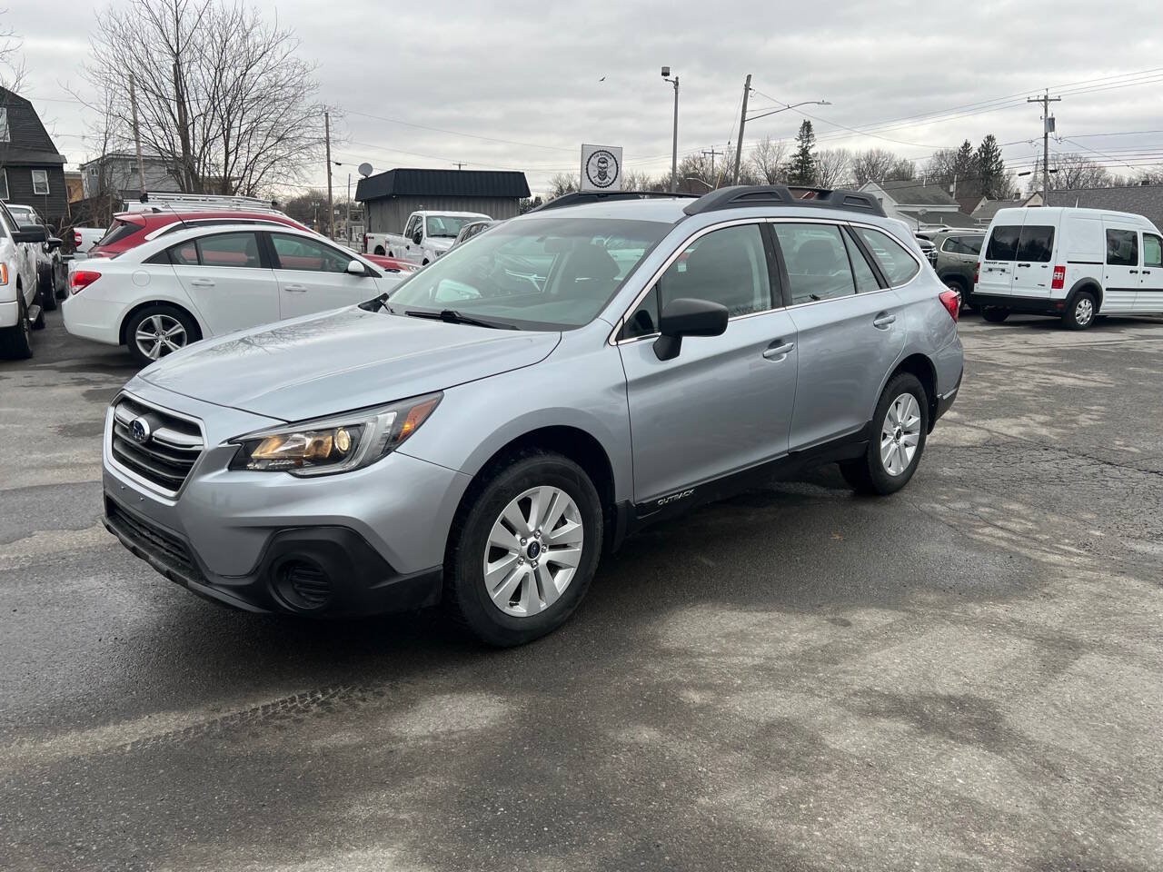 Used 2018 Subaru Outback 2.5i AWD/4WD image 1