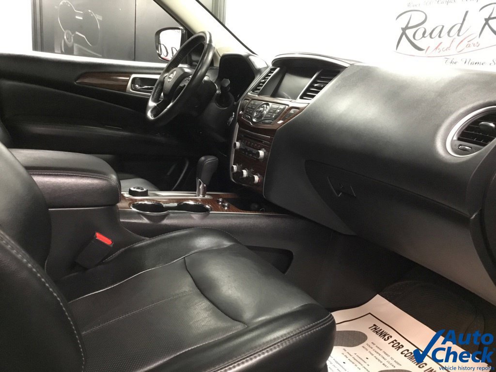 Used 2020 Nissan Pathfinder Platinum AWD/4WD image 43