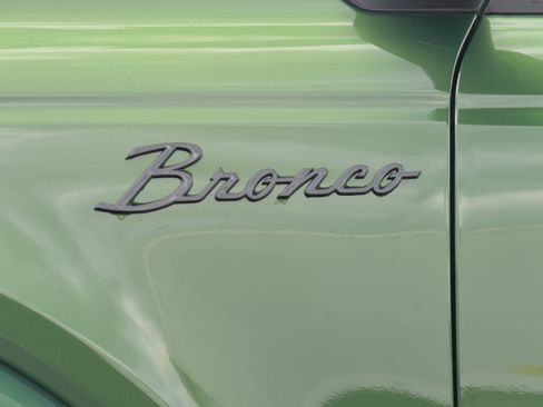 Used 2025 Ford Bronco Outer Banks AWD/4WD image 43
