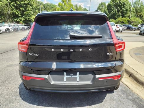 New 2025 Volvo XC40 B5 Plus w/ Protection Package Premier image 4
