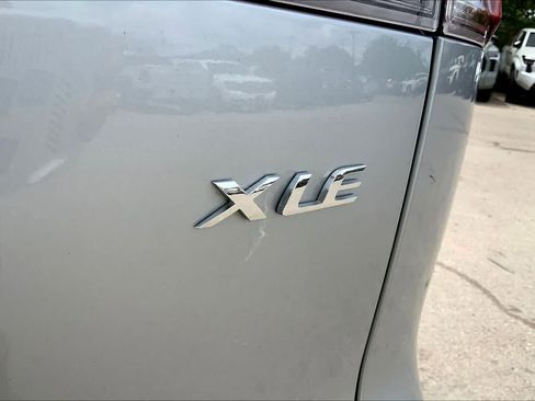 Used 2025 Toyota Corolla Cross XLE FWD image 10
