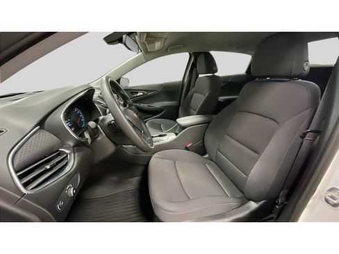 Used 2021 Chevrolet Malibu LT FWD image 12