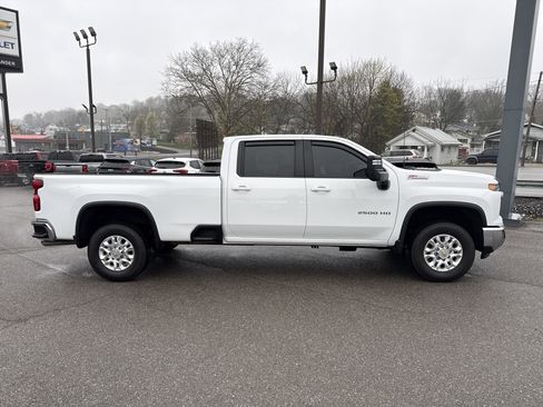 Used 2025 Chevrolet Silverado 2500 LT w/ All Star Edition image 2
