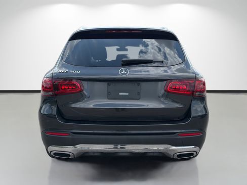 Used 2021 Mercedes-Benz GLC 300 image 4