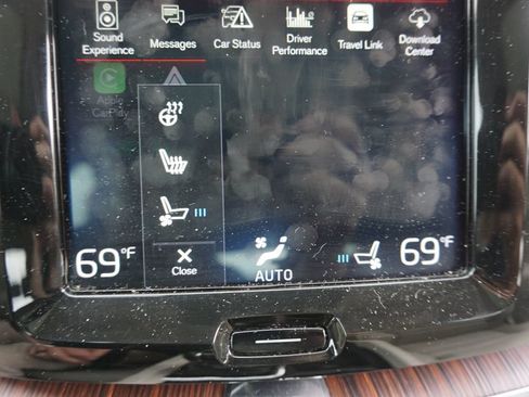 Used 2019 Volvo XC60 T6 Inscription w/ Protection Package Premier AWD/4WD image 14