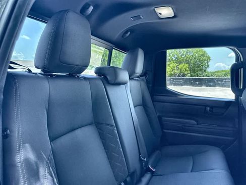 Used 2025 Toyota Tacoma SR5 AWD/4WD image 26