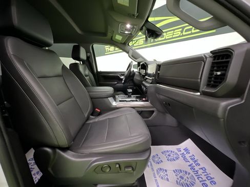 Used 2023 Chevrolet Silverado 1500 LTZ w/ LTZ Convenience Package II AWD/4WD image 28