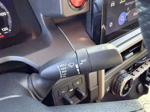 Used 2025 Toyota Tacoma TRD Sport w/ TRD Sport Premium Package AWD/4WD image 28