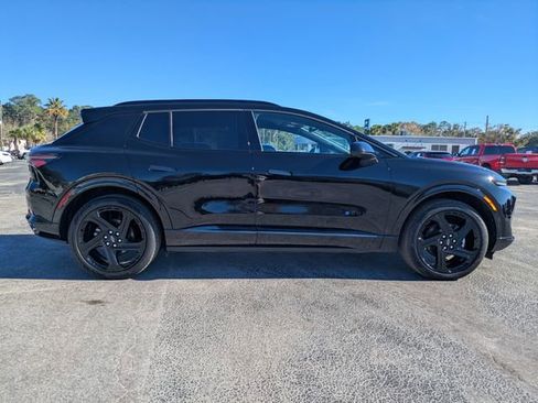 Used 2024 Chevrolet Equinox EV RS image 3