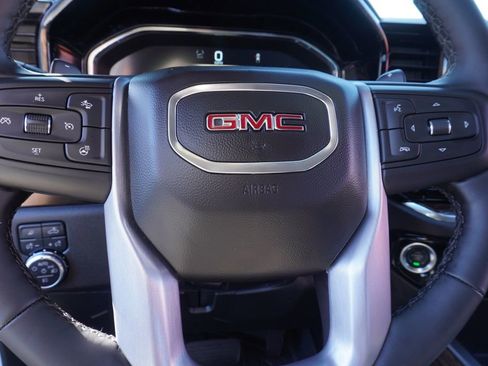 Certified 2025 GMC Sierra 1500 Elevation image 19