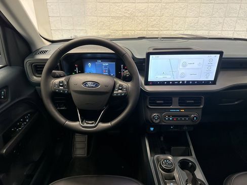 New 2025 Ford Maverick Lariat w/ Black Appearance Package AWD/4WD image 24