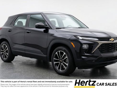 Used 2025 Chevrolet TrailBlazer LT image 1