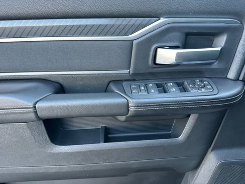 New 2026 RAM 2500 Big Horn AWD/4WD image 12