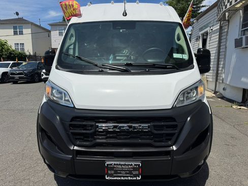 Used 2024 RAM ProMaster 2500 w/ Convenience Group FWD image 5
