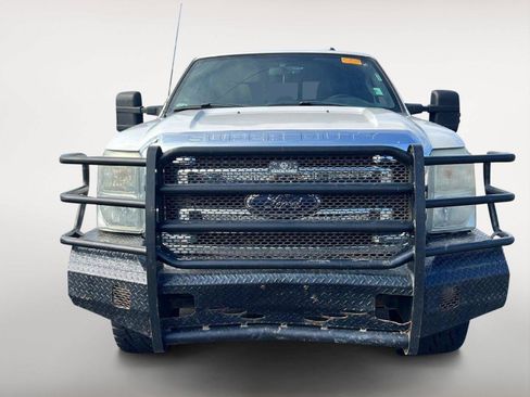 Used 2015 Ford F250 Lariat w/ Lariat Ultimate Package AWD/4WD image 6