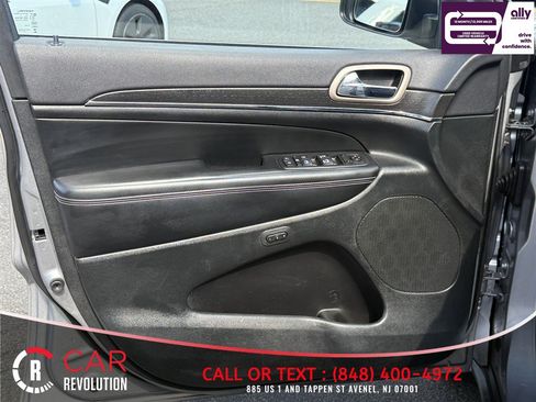 Used 2015 Jeep Grand Cherokee Limited AWD/4WD image 26