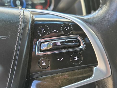 Used 2018 Cadillac Escalade ESV Platinum AWD/4WD image 11