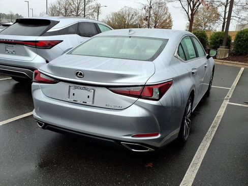 New 2025 Lexus ES 350 w/ Premium Package image 6